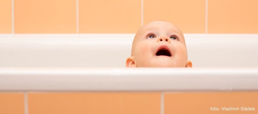Cómo bañar a un bebé, paso a paso • Smellme - Tienda Online